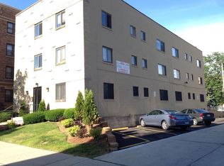 816 N 14th St APT 1, Milwaukee, WI 53233