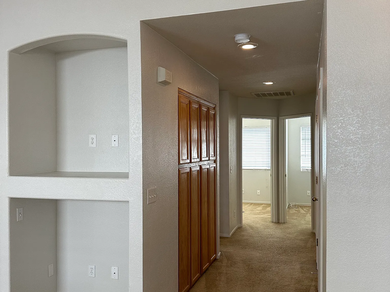 3 bed, 1649 sqft, $2,595 — Photo 4
