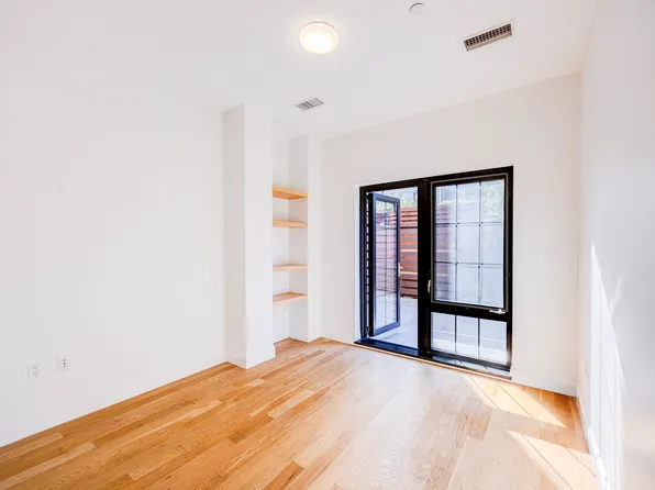 42 Maspeth Avenue image 6 of 23