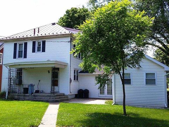 2nd image of 109 E Park St