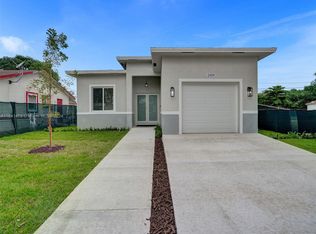 2909 NW 8th Pl, Fort Lauderdale, FL 33311