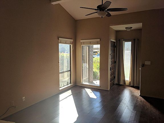 2nd image of 1738 Avondale Ave