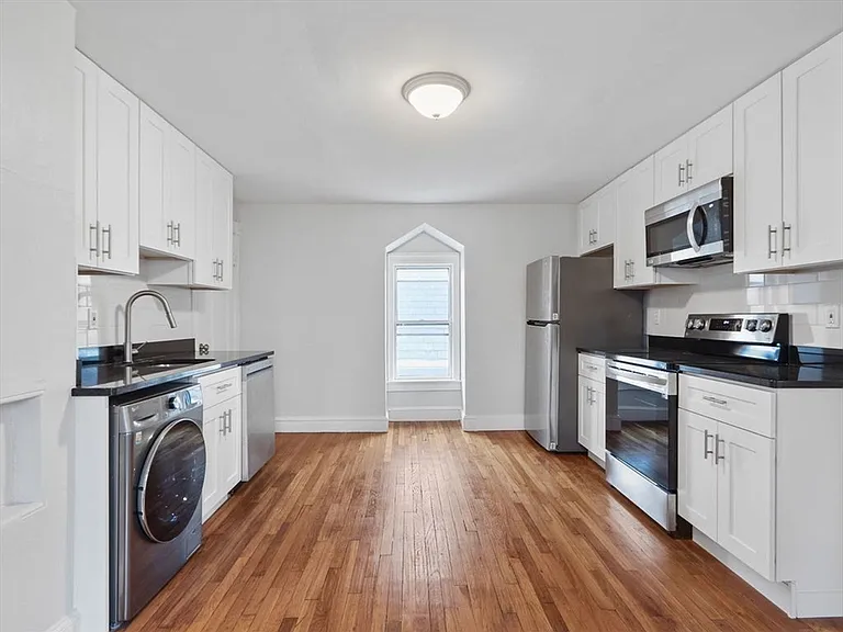 22 Orchard St #3 — Photo 3