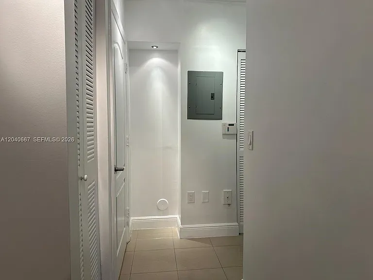 652 NE 63rd St #102 — Photo 14