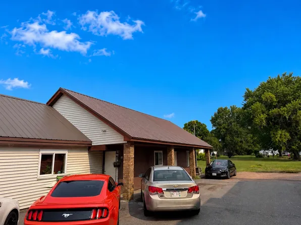 5772 Main St, Auburndale, WI 54412