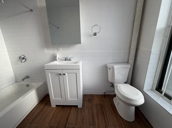 720 Riverside Drive image 5 of 6