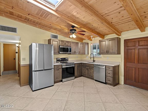 3rd image of 7224 E Paseo San Andres S