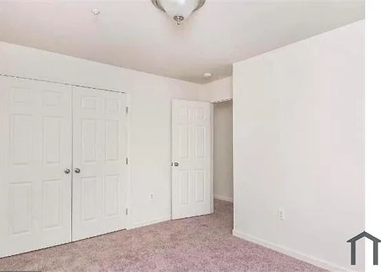 5237 Crowson Ave #7 — Photo 8