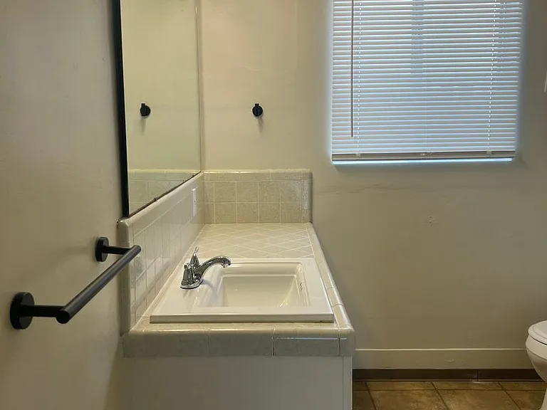 790 Sycamore Ave — Photo 2