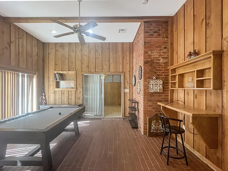 2604 NE Garden Ln — Photo 26