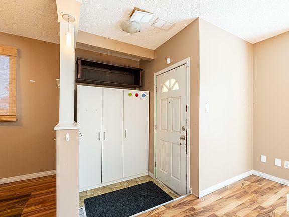 5th image of 10804 20a Ave NW
