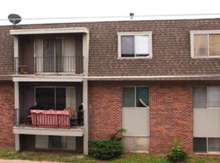 4611 N 56th St APT 19, Omaha, NE 68104
