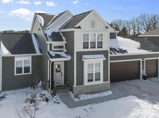 664 Ridge View Ln, Oregon, WI 53575
