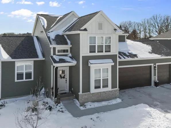 664 Ridge View Lane, Oregon, WI 53575