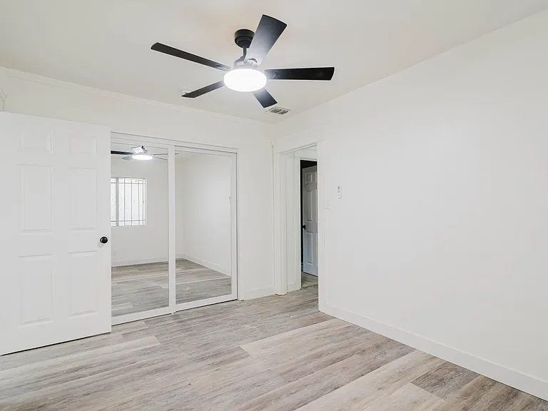 5257 Fountain Ave — Photo 12