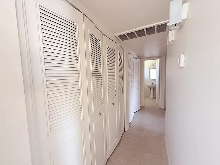 220 S 3rd Ave #6 — Photo 10