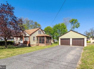 806 Highland Ave, Glendora, NJ 08029