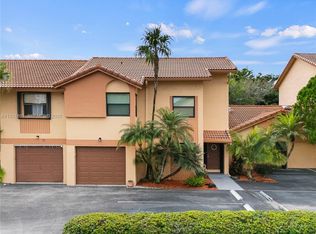 11282 SW 9th Ct, Pembroke Pines, FL 33025