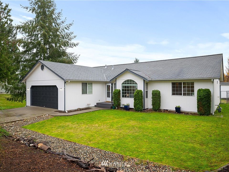 1st image of 140 Skylark Court E