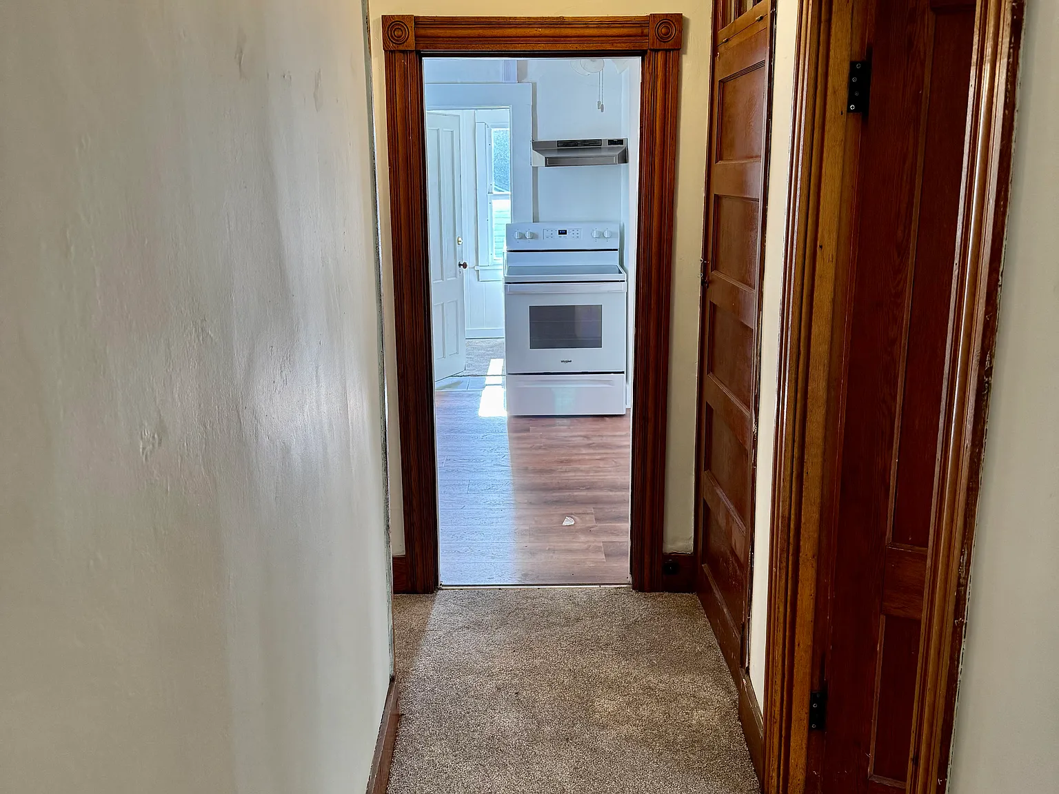 2 bed, 900 sqft, $2,200 — Photo 4