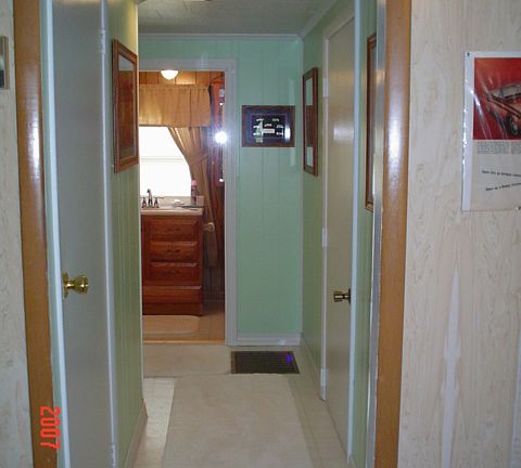 Bathroom 2 Hallway