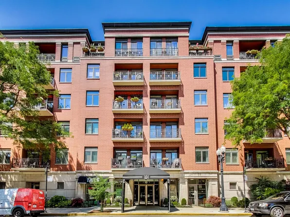 1414 N Wells St APT 608, Chicago, IL 60610
