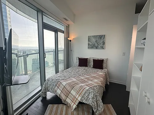14 York St #3603A Photo 1