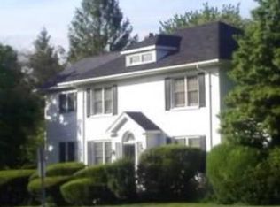 328 Barr Ave, Woodmere, NY 11598