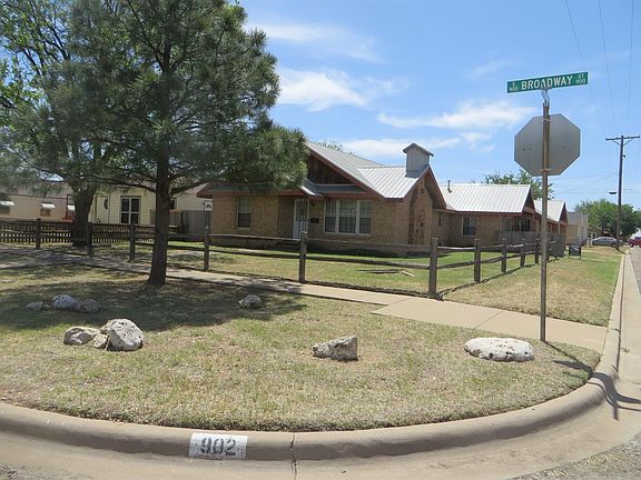 4th image of 902 E Broadway St