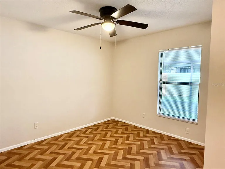 1215 Creekbottom Cir — Photo 20