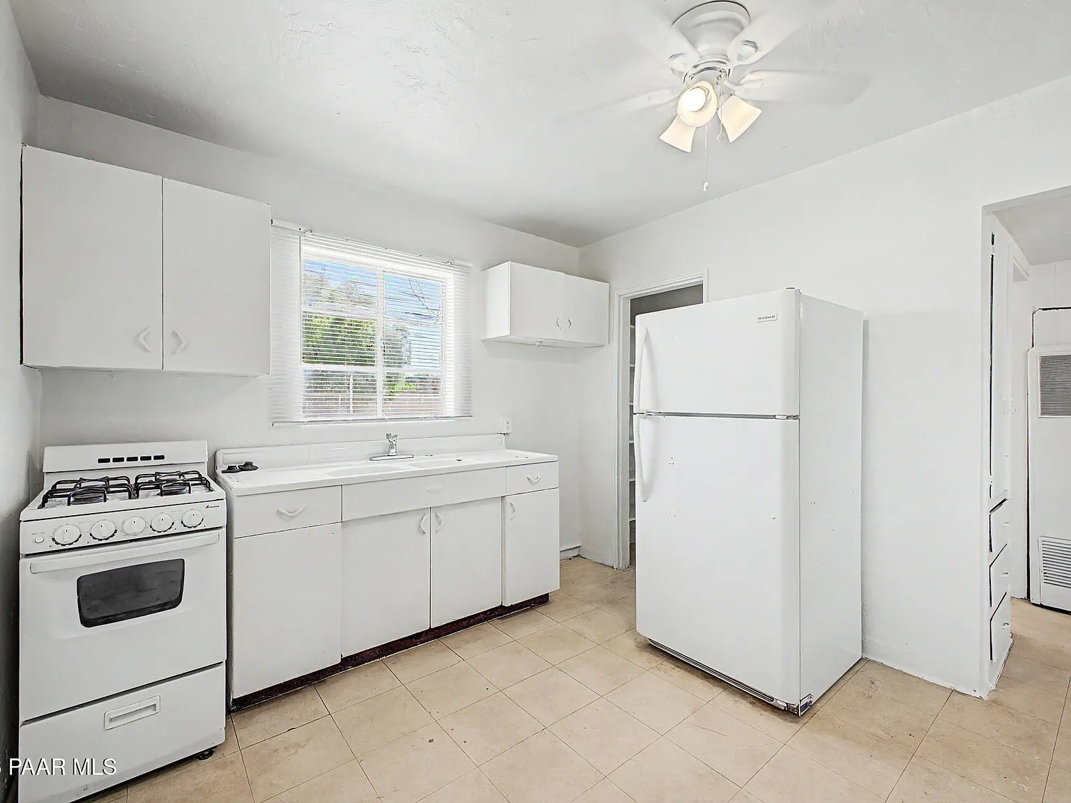 1 bed, 1.0 bath, 1744 sqft, $625 — Photo 4