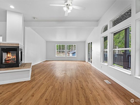5th image of 9507 435th Street Ct E