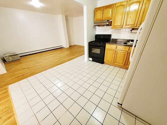 5th image of 22-60 33rd St #1A