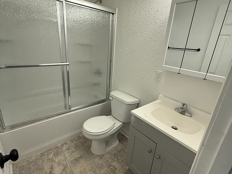 7001 W Newell St — Photo 9
