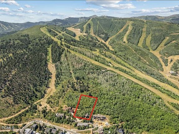 3rd image of 947 Northstar Dr