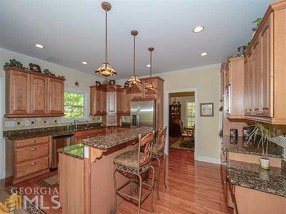 Granite kitchen with island bar