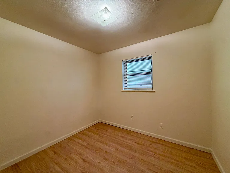 5043 Inwood Dr — Photo 5