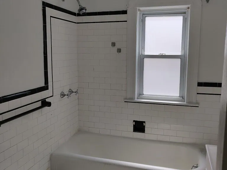 115 Highland Rd #3 — Photo 4