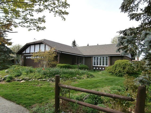 1st image of 8214 Bromley St