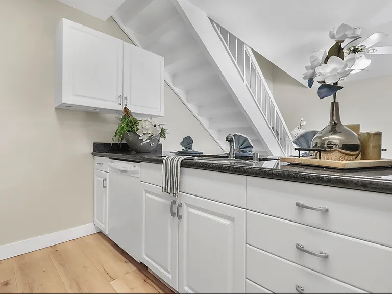74237 Catalina Way — Photo 8