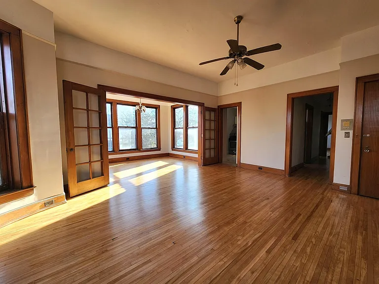 814 Center Ave #C — Photo 3