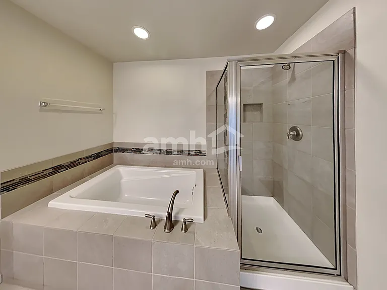 2681 Moore Ave — Photo 14