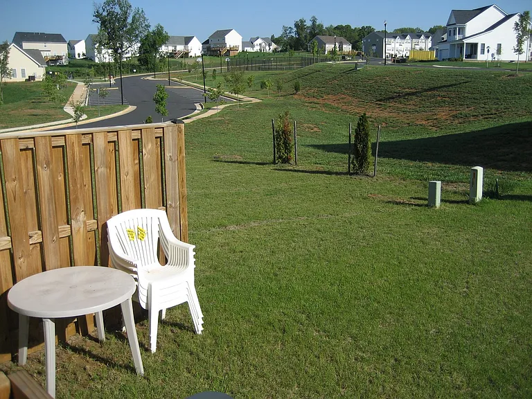1069 Lake Pelham Dr — Photo 9