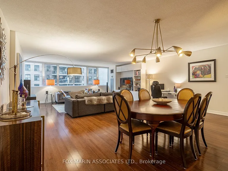256 Jarvis St #10D — Photo 6