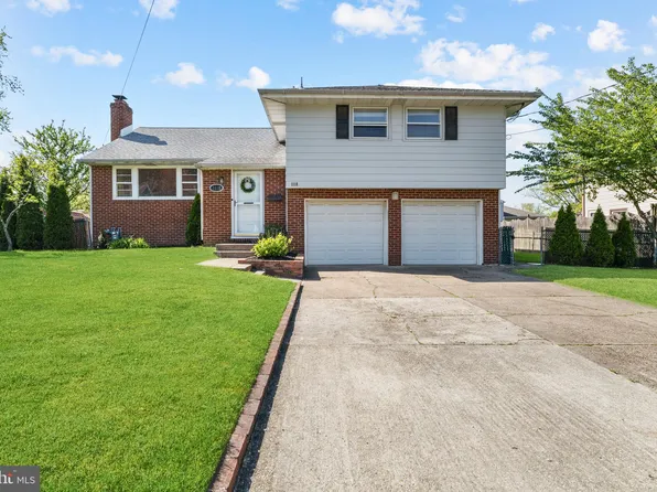 1118 Harvest Rd, Cherry Hill, NJ 08002