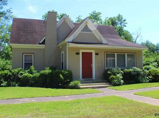 408 E Calvert St, Troup, TX 75789