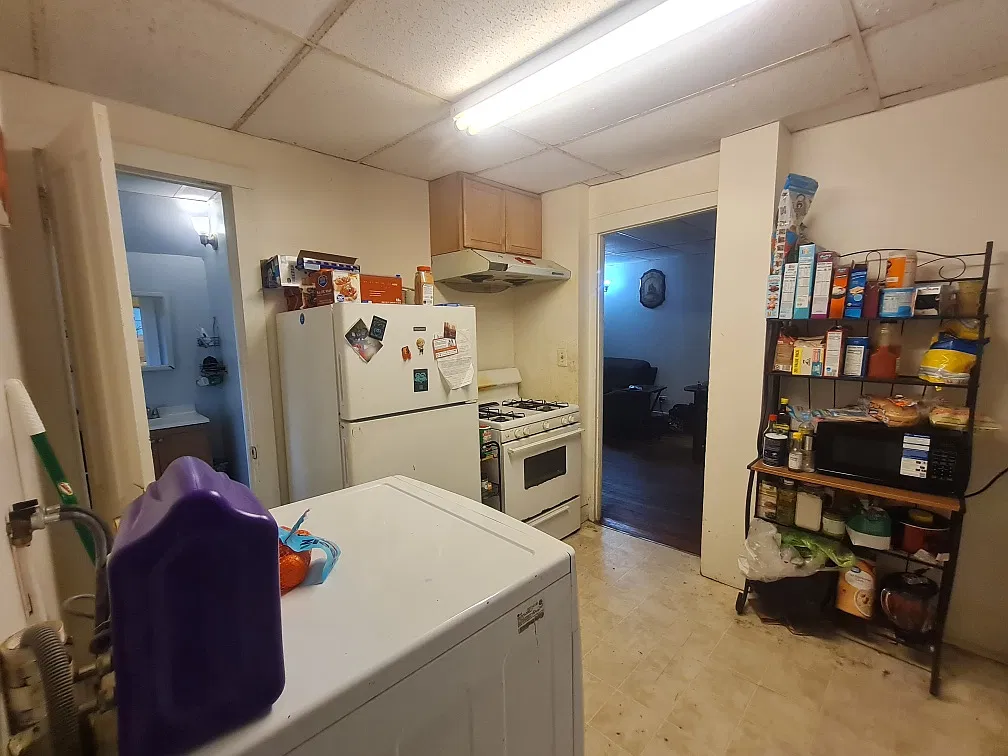 118 Spruce St — Photo 2