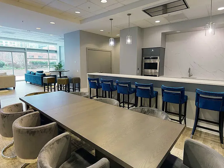 6 W Grand Ave #2201 — Photo 9