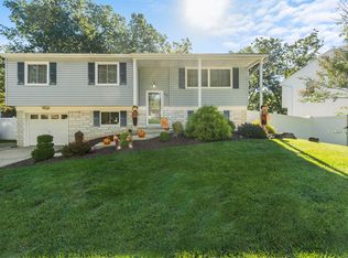 47 Jennifer Dr, Howell, NJ 07731