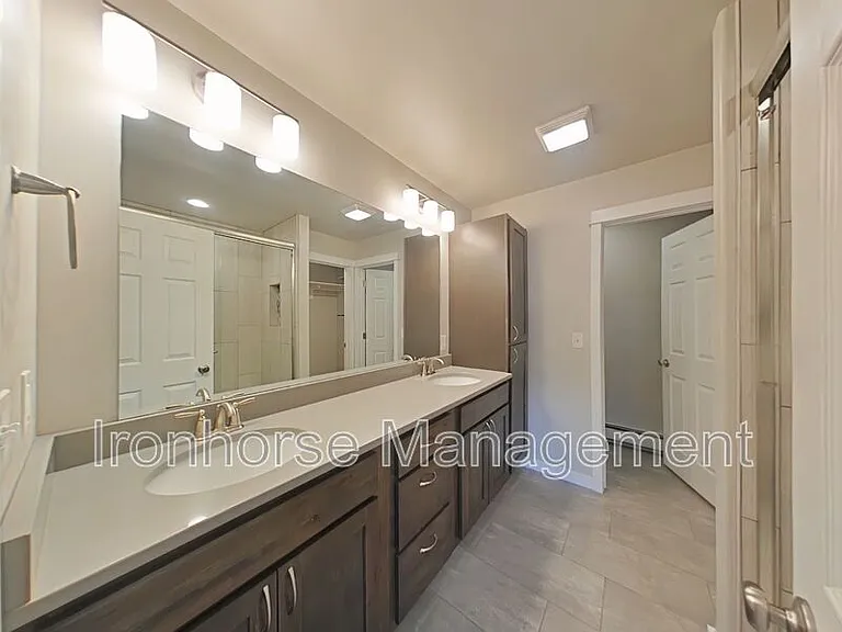 320 Meriwether Ave — Photo 22